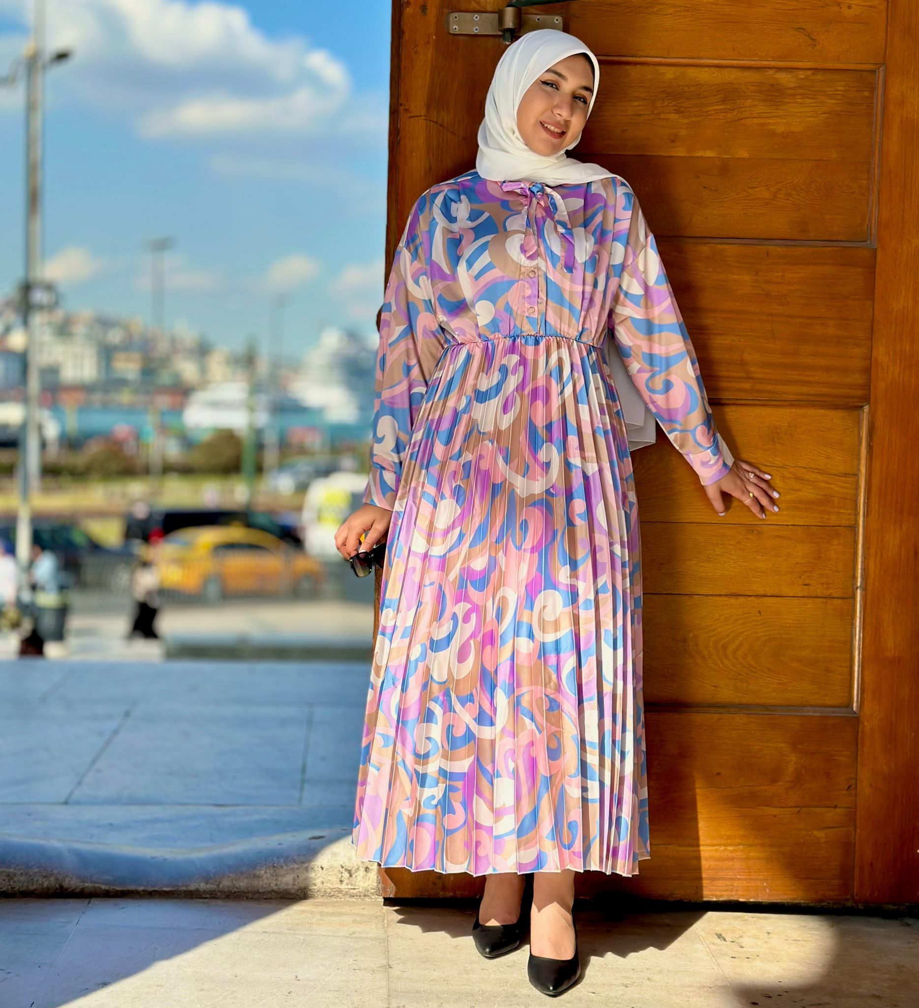 Turkish satin dress - Image 4